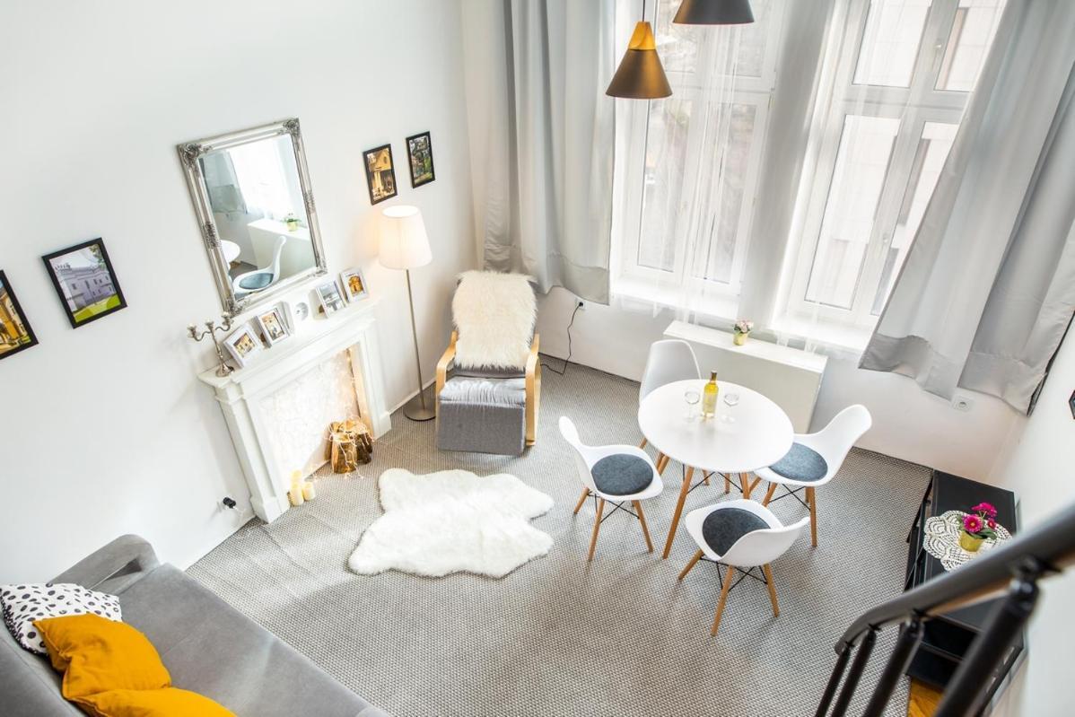 Miodowa Apartment Krasków Εξωτερικό φωτογραφία