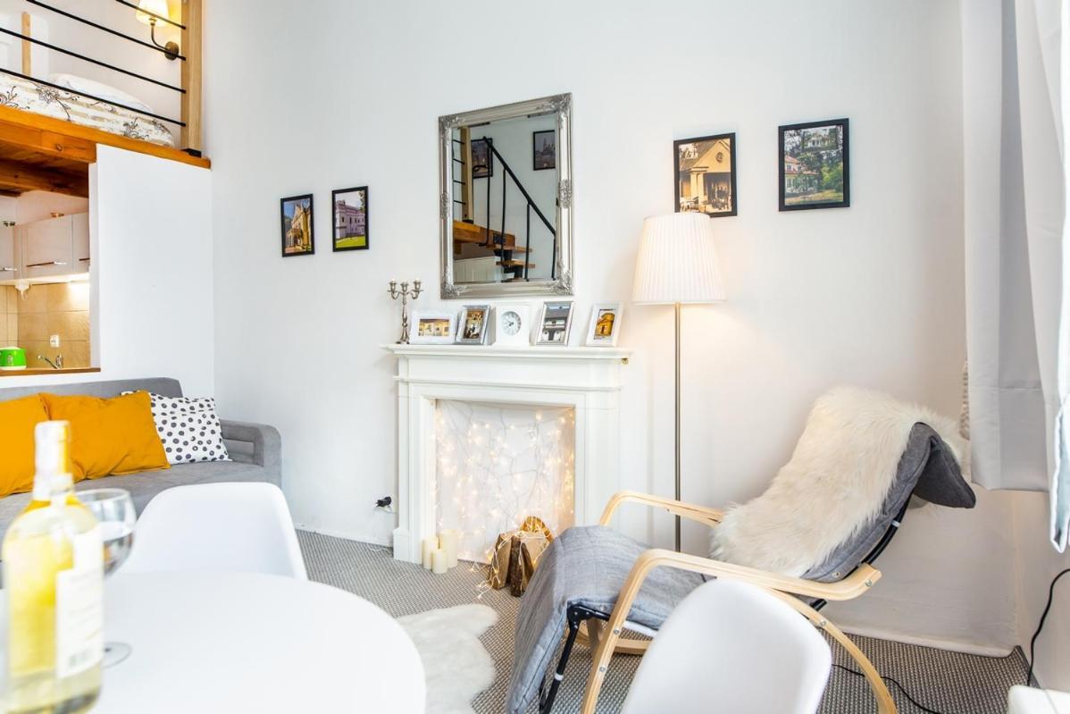 Miodowa Apartment Krasków Εξωτερικό φωτογραφία