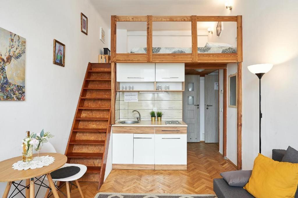 Miodowa Apartment Krasków Εξωτερικό φωτογραφία